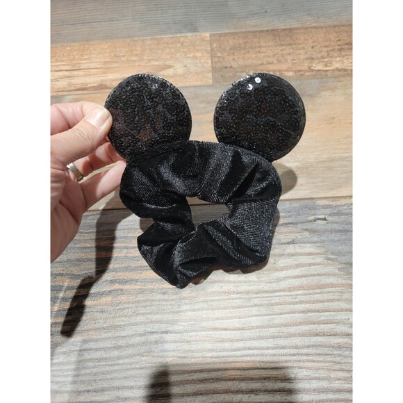 Leopard mouse ears set with bows clips and more! - Picture 3 of 12